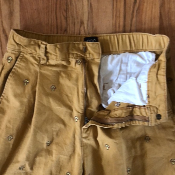 Urban outfitters mushroom embroidered pants - Picture 3 of 4